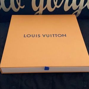 Louis Vuitton box